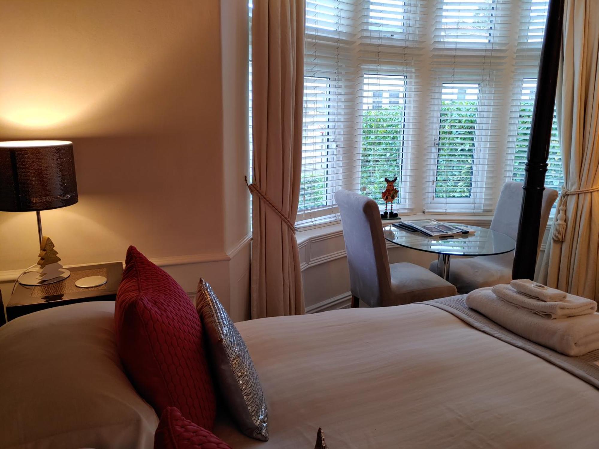 The Bath House Boutique B&B - In-Room Breakfast - Free Parking Dış mekan fotoğraf