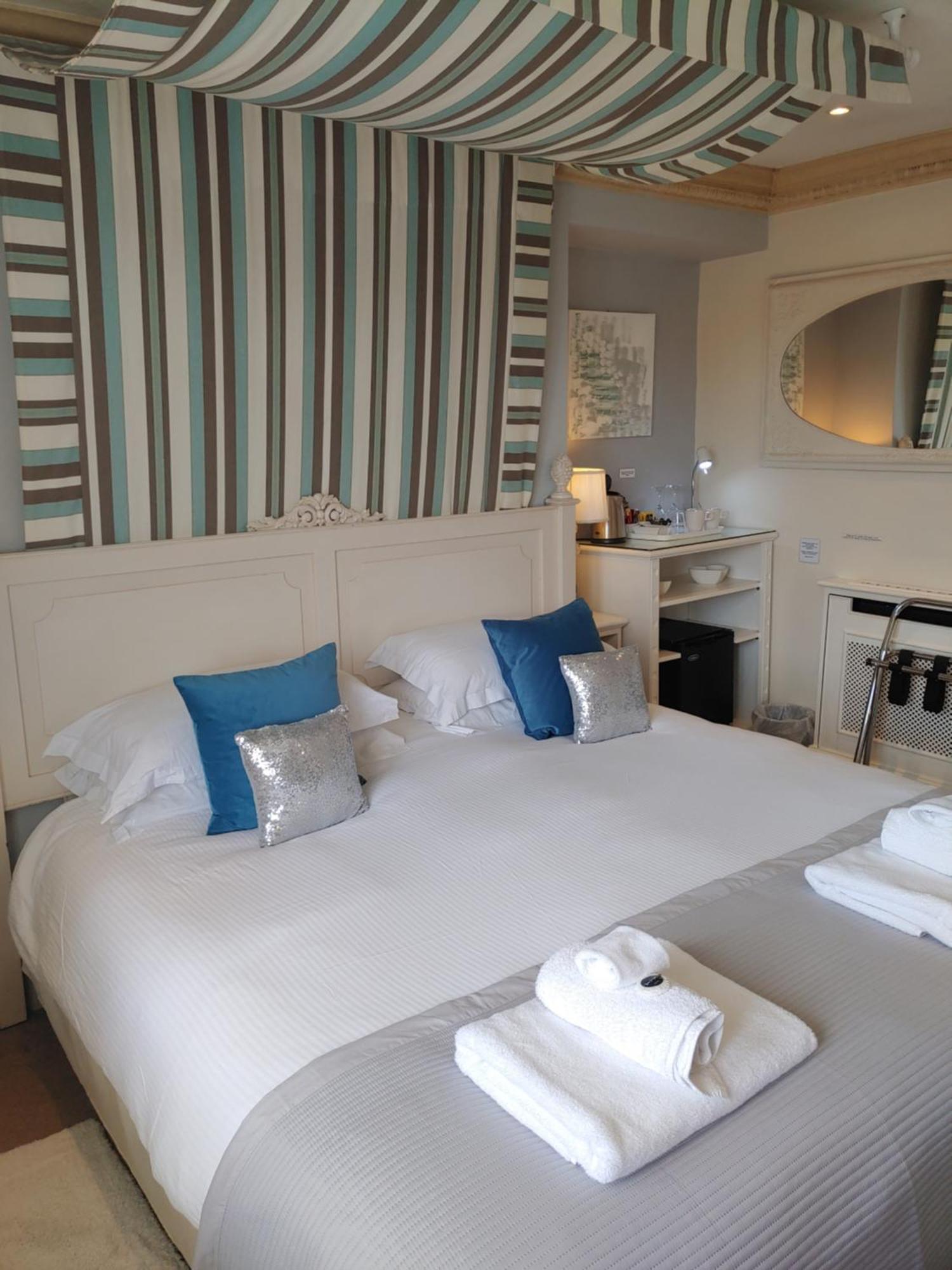The Bath House Boutique B&B - In-Room Breakfast - Free Parking Dış mekan fotoğraf