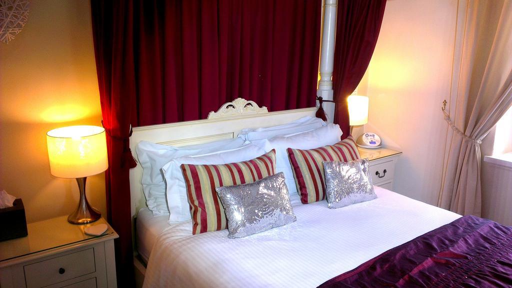 The Bath House Boutique B&B - In-Room Breakfast - Free Parking Dış mekan fotoğraf